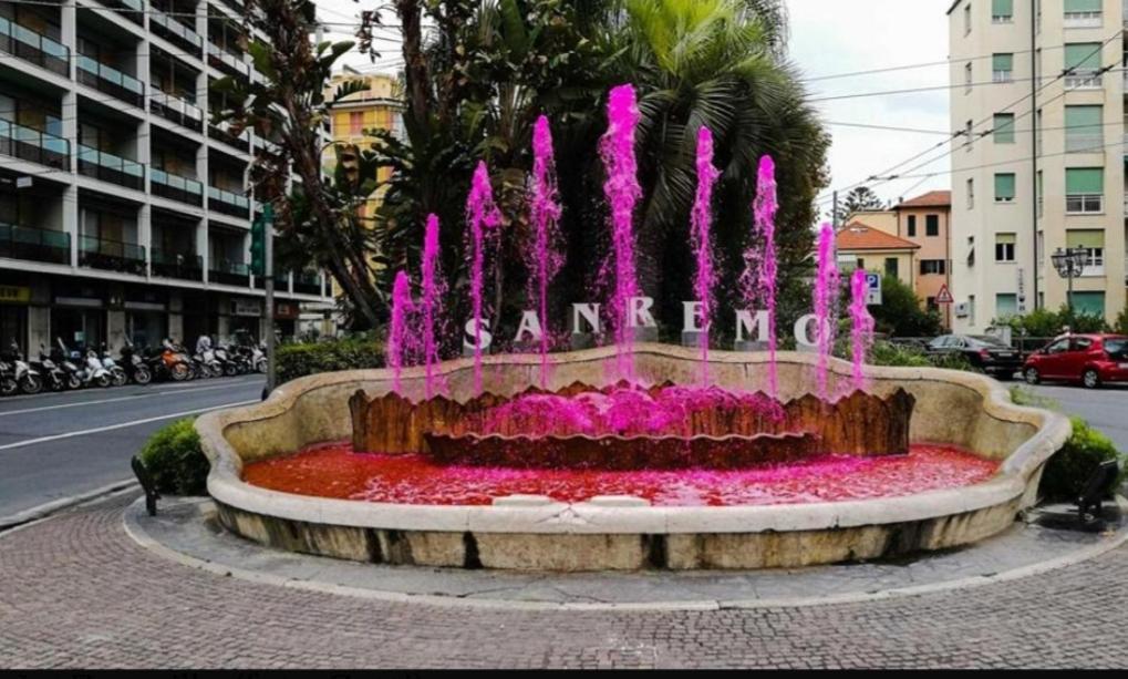 Apartmán Trilocale Piazza Colombo Sanremo Exteriér fotografie