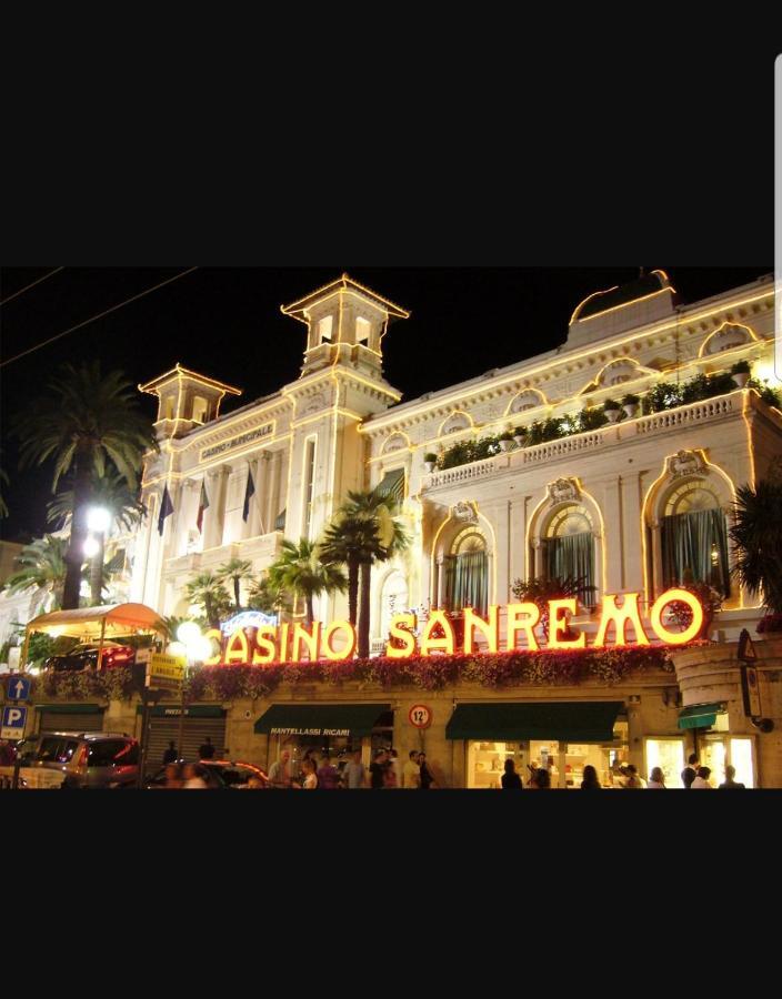 Apartmán Trilocale Piazza Colombo Sanremo Exteriér fotografie